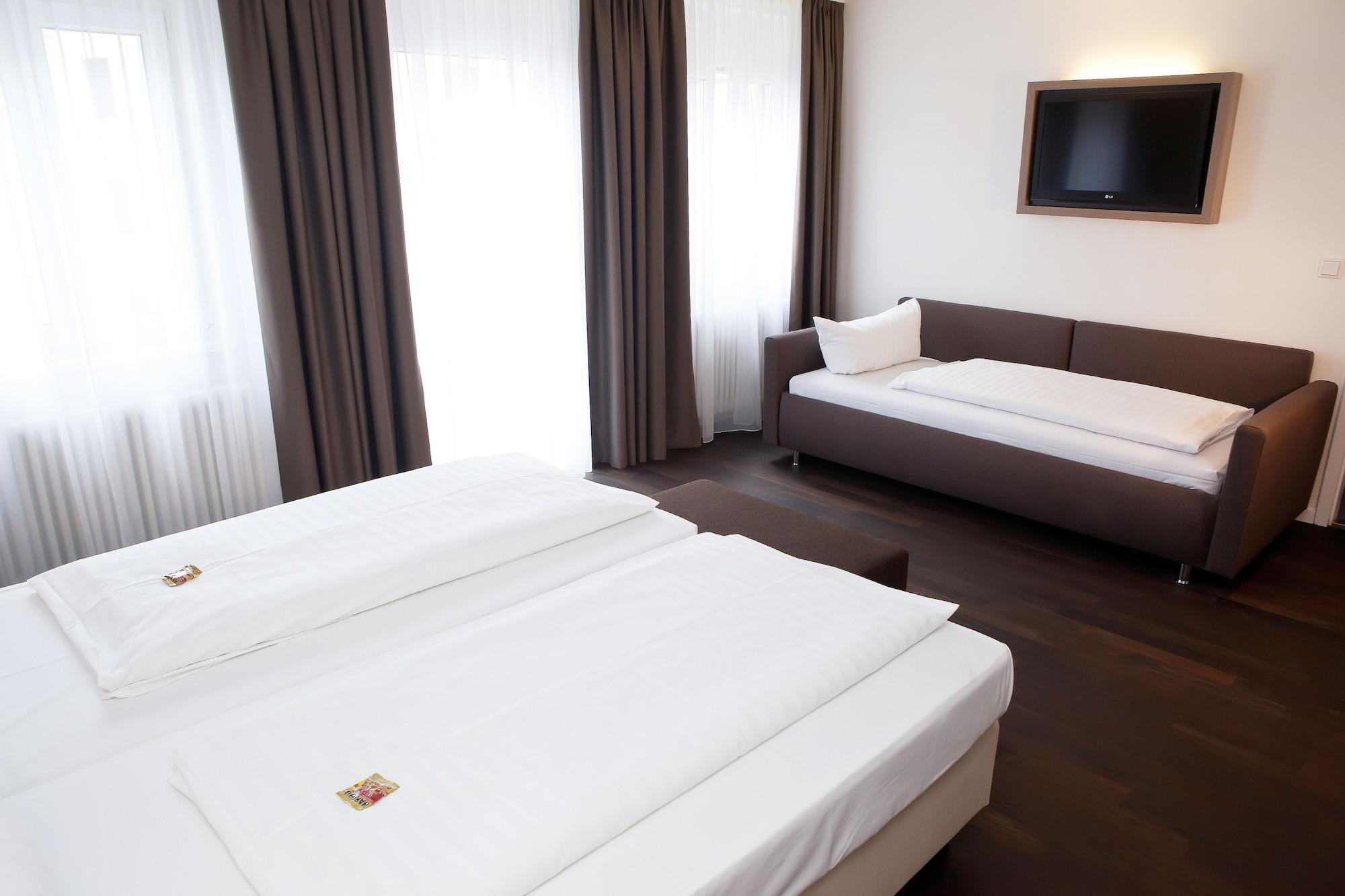Manhattan Hotel Frankfurt am Main Quarto foto
